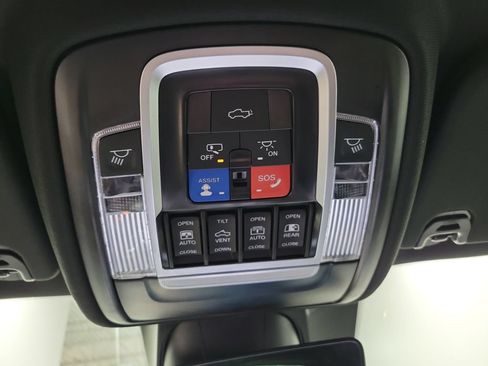 Used 2023 RAM 1500 Laramie AWD/4WD image 47