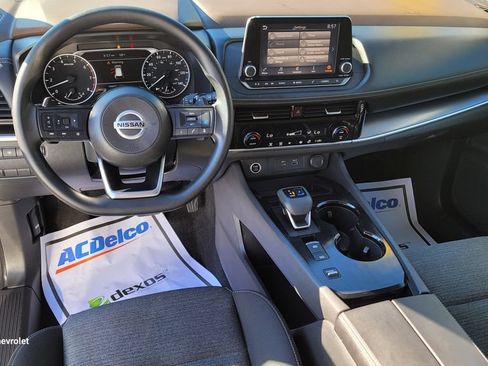 Used 2021 Nissan Rogue SV FWD image 24