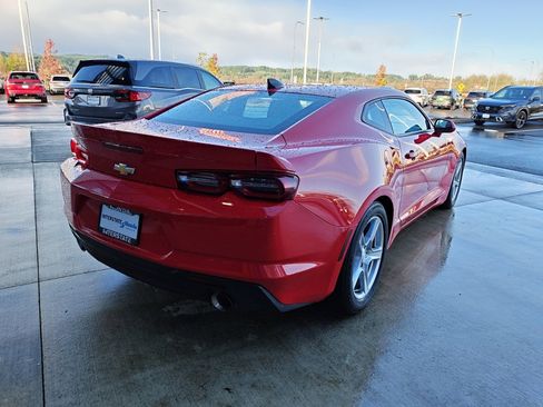 Used 2021 Chevrolet Camaro LT image 5
