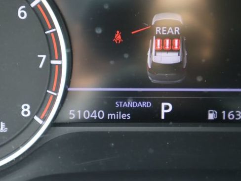 Used 2024 Nissan Rogue SV FWD image 39