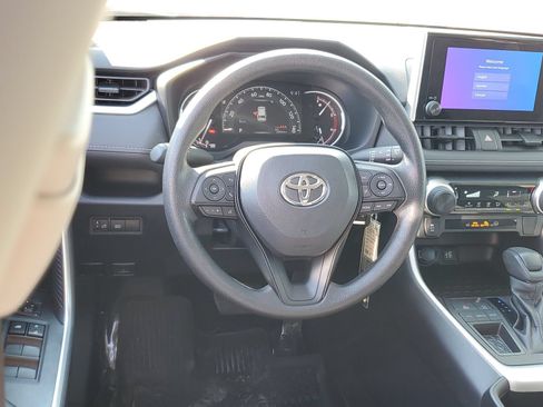Used 2023 Toyota RAV4 LE FWD image 12