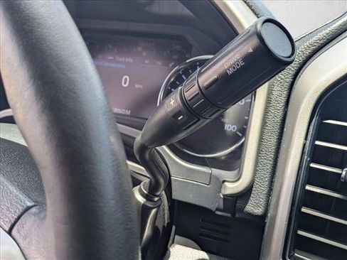 Used 2020 Ford F350 Lariat w/ Lariat Ultimate Package AWD/4WD image 11