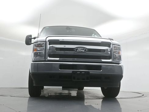New 2026 Ford E-350 and Econoline 350 Super Duty w/ Power Equipment Group image 43
