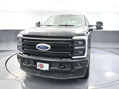 Used 2025 Ford F250 Platinum image 12