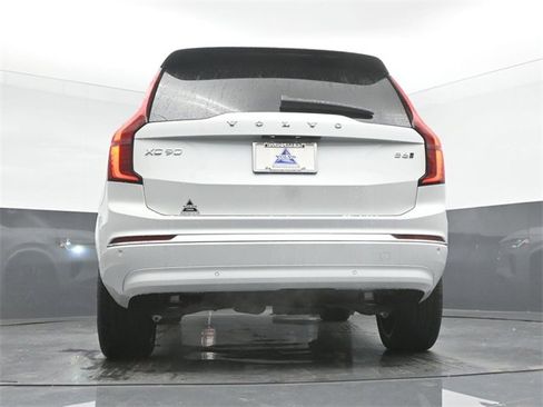 New 2026 Volvo XC90 B6 Ultra image 44
