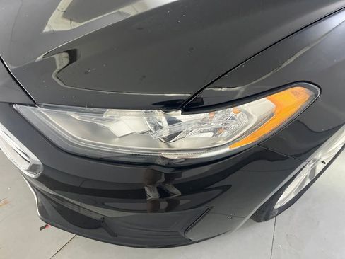 Used 2019 Ford Fusion SE FWD image 35