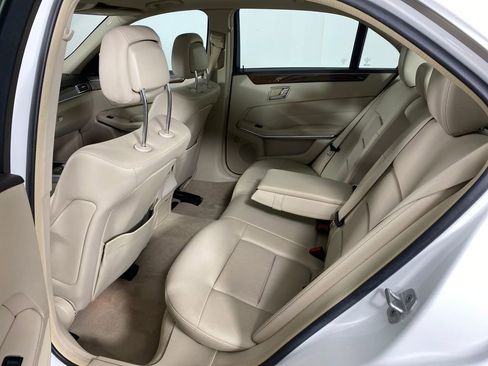 Used 2015 Mercedes-Benz E 350 Sedan image 27