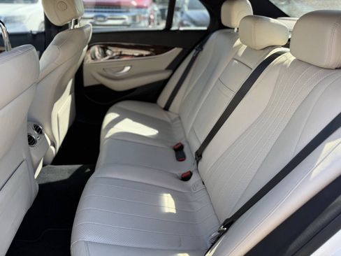 Used 2017 Mercedes-Benz E 300 4MATIC image 20