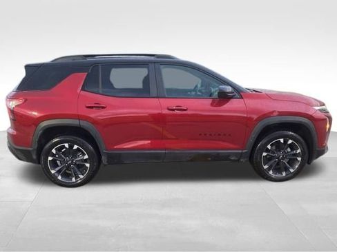 Used 2025 Chevrolet Equinox RS FWD image 8