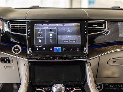 Used 2022 Jeep Grand Wagoneer Series II w/ Premium Group II image 25