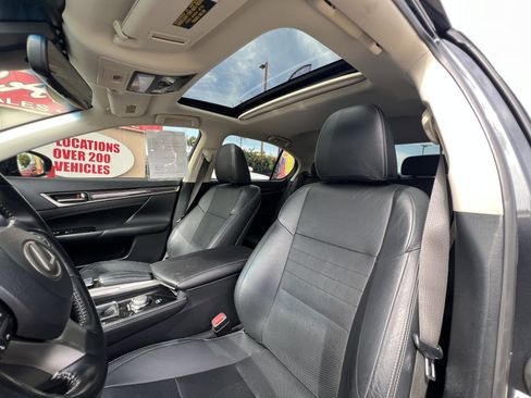 Used 2017 Lexus GS 350 RWD image 13