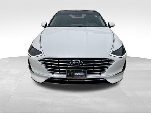 Used 2021 Hyundai Sonata Limited FWD image 2