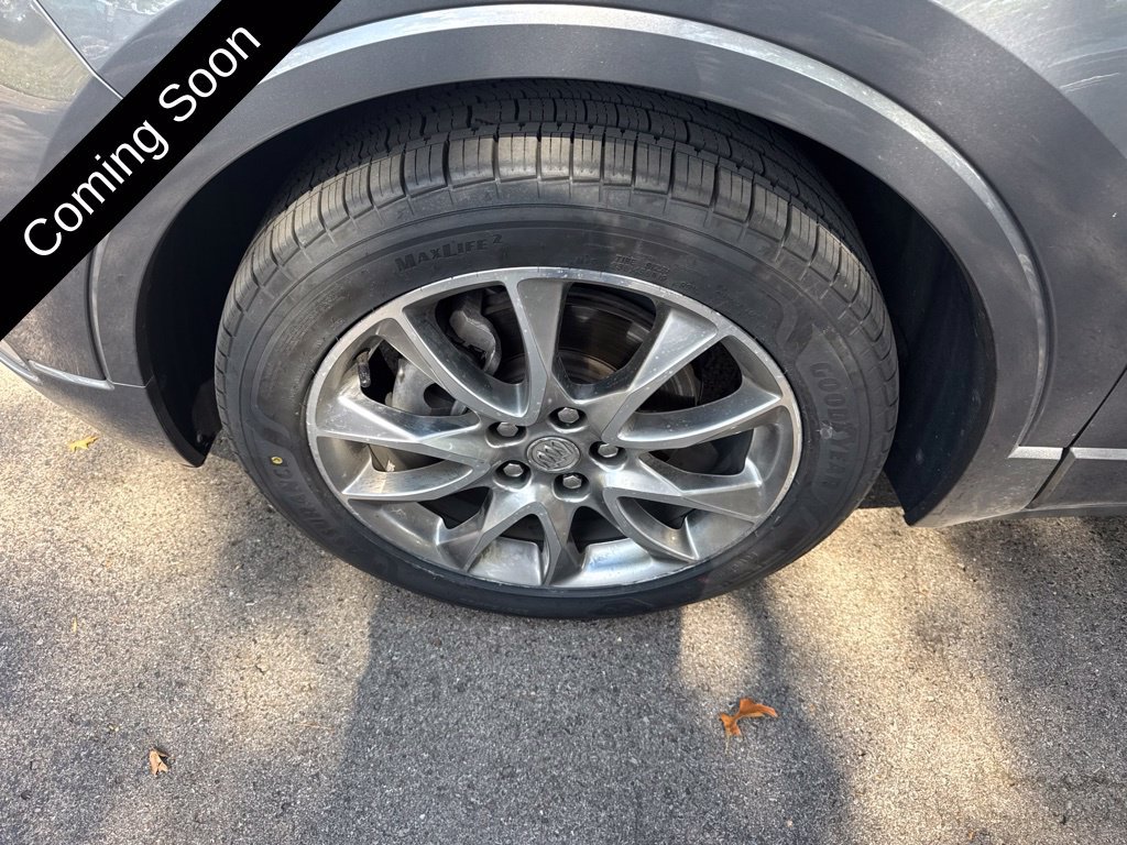 Used 2020 Buick Envision Essence w/ Experience Buick Package FWD image 9