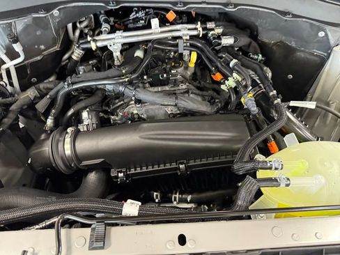 Used 2026 Ford Explorer Active w/ Active Comfort Package image 8