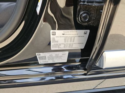 Used 2024 Chevrolet Silverado 2500 High Country AWD/4WD image 32