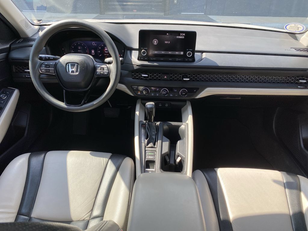 Used 2023 Honda Accord EX image 15