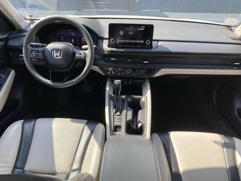 Used 2023 Honda Accord EX image 15