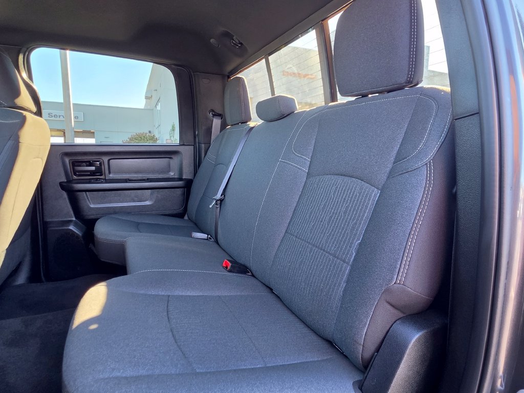 Used 2024 RAM 2500 Tradesman w/ Chrome Appearance Group AWD/4WD image 33