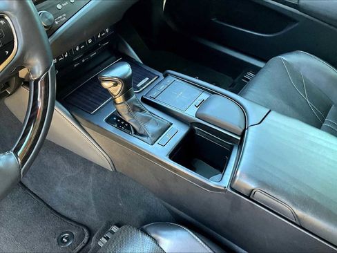 Used 2020 Lexus ES 350 w/ Luxury Package image 16