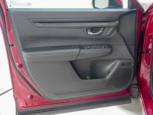 Certified 2025 Honda CR-V EX image 16