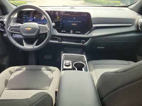 Used 2026 Chevrolet Equinox LT FWD image 11