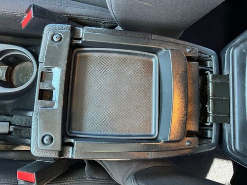 Used 2016 Jeep Wrangler Unlimited Sport w/ Connectivity Group AWD/4WD image 30