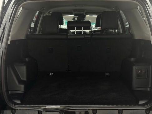 Used 2024 Toyota 4Runner TRD Off-Road Premium image 10