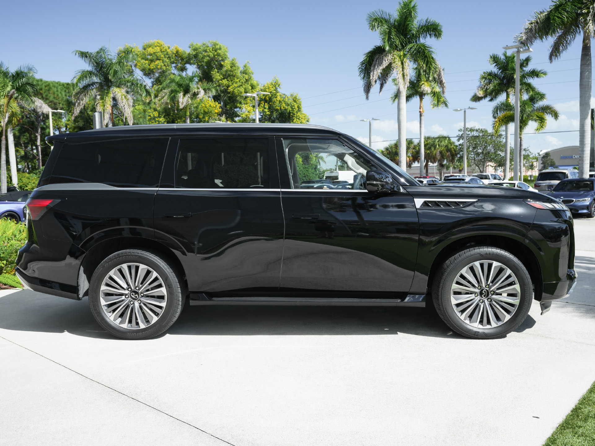 Certified 2025 INFINITI QX80 Luxe RWD image 31
