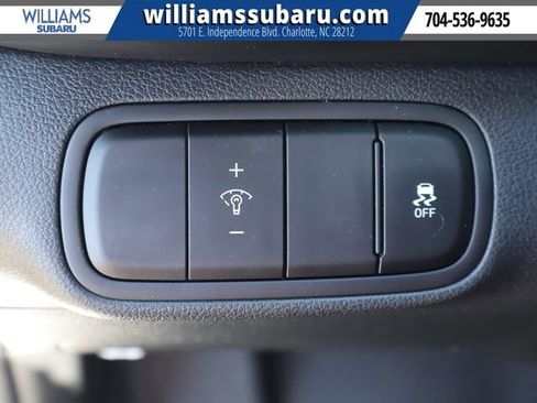 Used 2023 Hyundai Venue SEL w/ Cargo Package FWD image 21