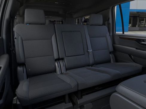 New 2026 Chevrolet Suburban LS image 17