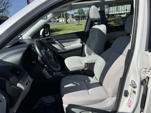 Used 2014 Subaru Forester 2.5i Premium w/ Protection Package #1 AWD/4WD image 13