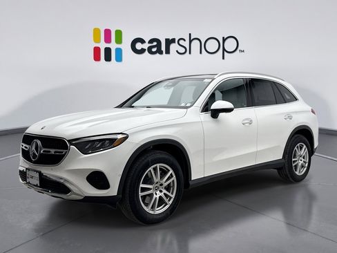 Used 2025 Mercedes-Benz GLC 300 4MATIC image 1