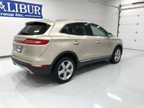 Used 2017 Lincoln MKC Premiere image 28