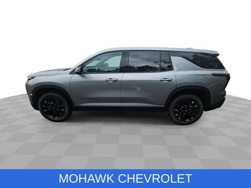 Used 2024 Chevrolet Traverse LS w/ Midnight/Sport Edition FWD image 5