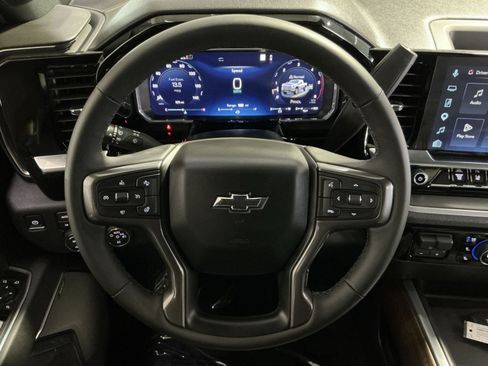 Used 2026 Chevrolet Silverado 2500 High Country w/ Midnight Edition AWD/4WD image 17