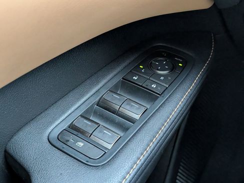 Used 2024 Lexus RX 350h image 25