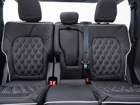 Used 2025 Ford Bronco 4-Door image 21