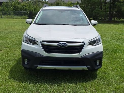Used 2020 Subaru Outback Limited w/ Popular Package #2 AWD/4WD image 8