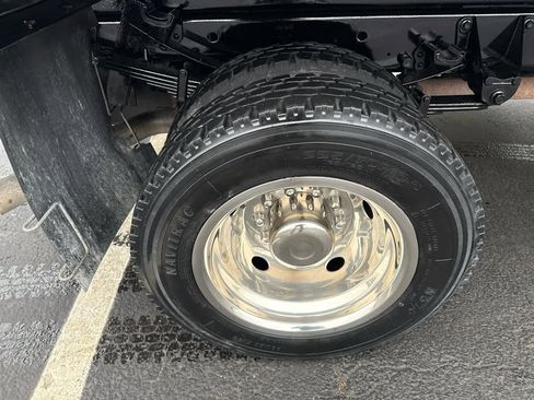 Used 2020 Ford F550 4x4 Regular Cab Super Duty image 9