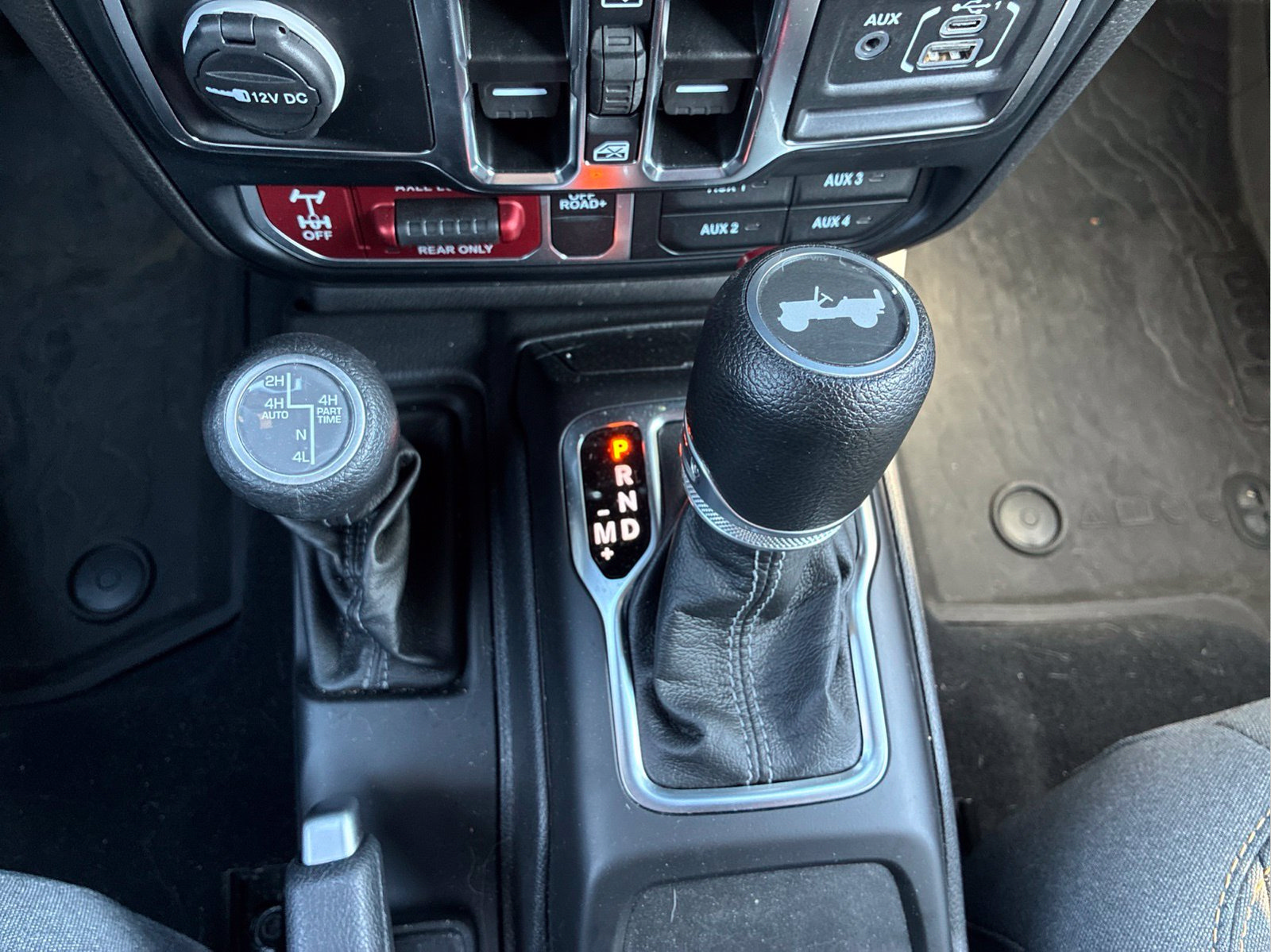 Certified 2024 Jeep Wrangler Unlimited AWD/4WD image 28
