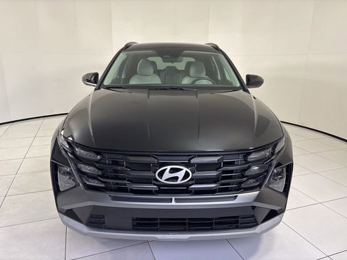 Certified 2025 Hyundai Tucson SEL FWD image 2
