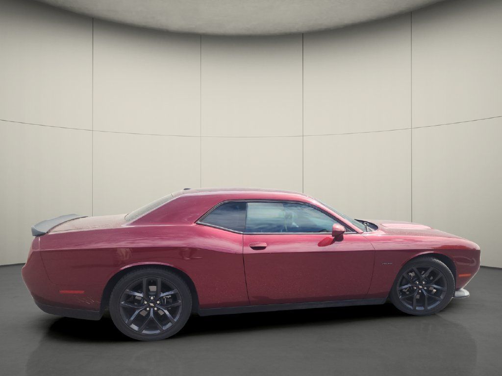 Used 2019 Dodge Challenger R/T w/ Blacktop Package RWD image 8