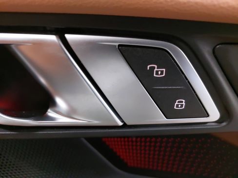 Used 2023 BMW 230i xDrive Coupe w/ Premium Package image 13