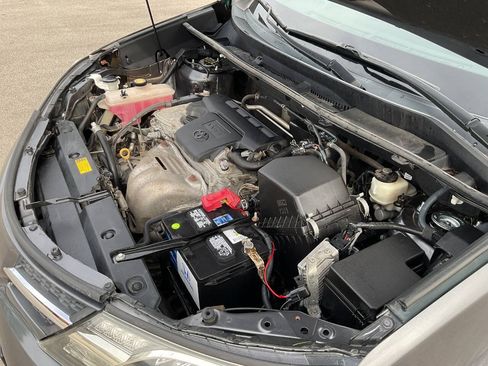 Used 2014 Toyota RAV4 XLE AWD/4WD image 42