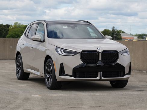 Used 2026 BMW X3 xDrive30 w/ Premium Package image 1