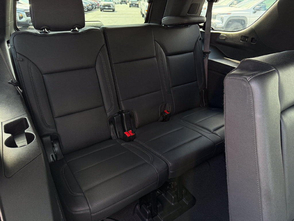 Used 2024 Chevrolet Tahoe LT RWD image 19