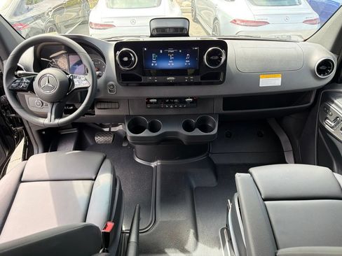 New 2026 Mercedes-Benz Sprinter 3500 image 25