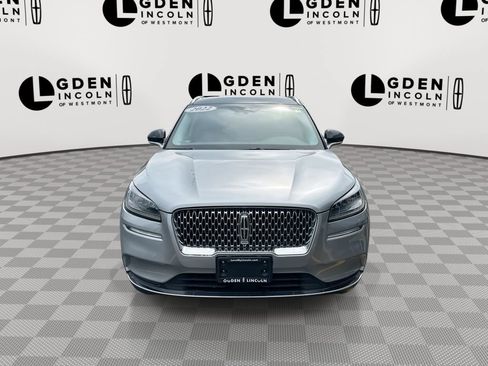 Used 2022 Lincoln Corsair AWD w/ Premium Package image 3