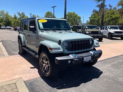 Used 2024 Jeep Wrangler Unlimited AWD/4WD image 7