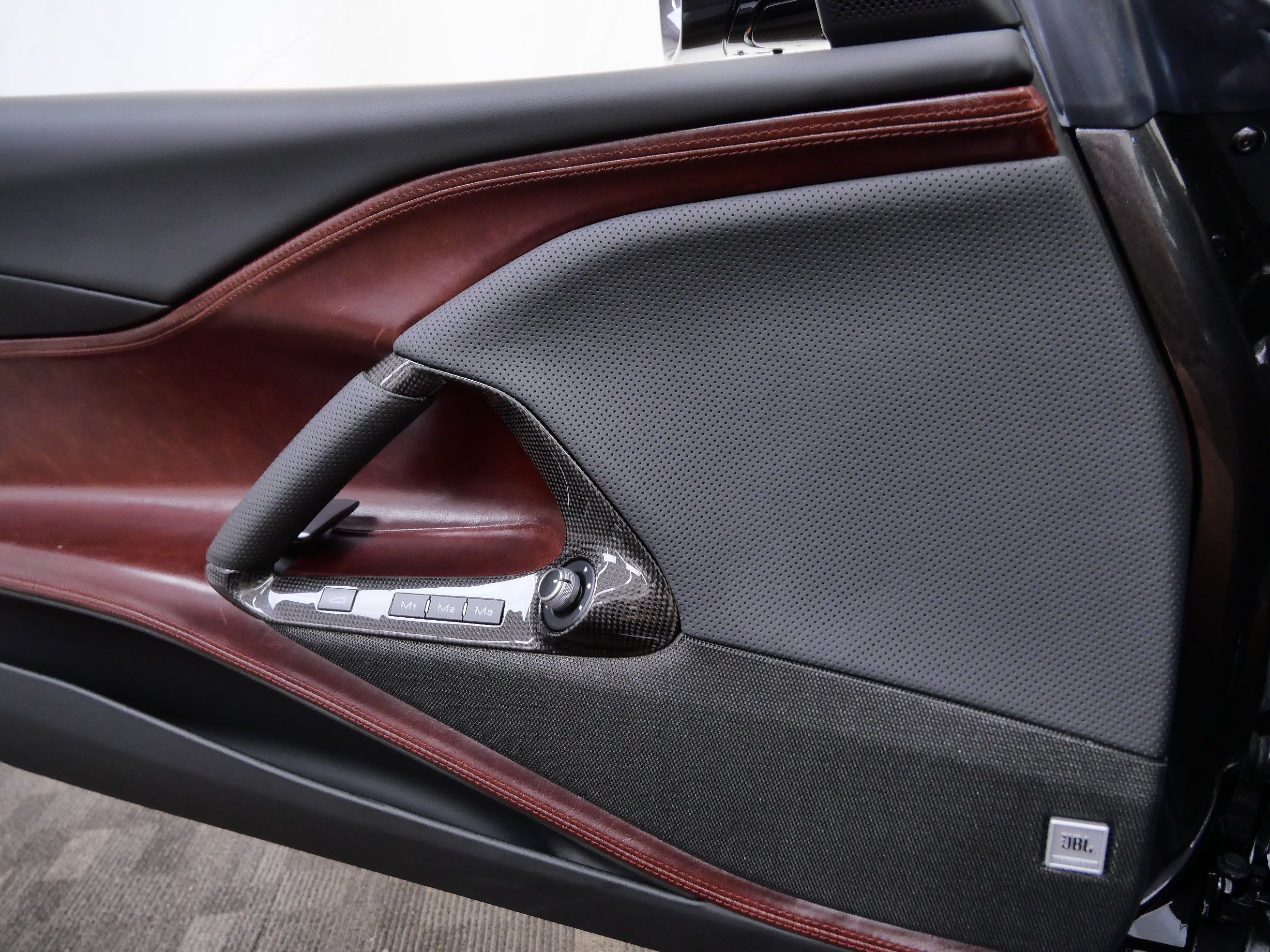 Certified 2022 Ferrari 812 GTS RWD image 31
